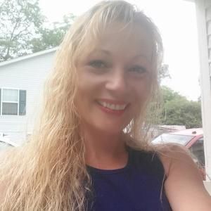 Meet your Posher, Crystal